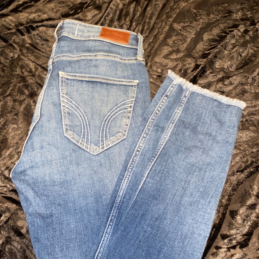 Curvy high rise supper skinny hollister jeans